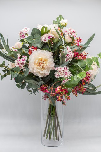 Bouquet luxuriant avec pivoines anglaises roses, rameaux philox et notes de fleur de jasmin