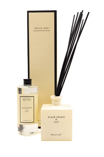 Mikado ambientador de 500 ml. Black Orchid & Lily. Colección Boutique CERERIA MOLLA 1899.