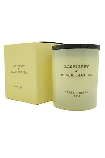 Vela Premium de 230Grs. Raspberry & Black Vanilla. Colección Boutique CERERIA MOLLA 1899. Handmade. +/- 50 horas