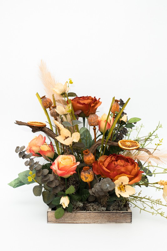 Centro de flores para decorar tu hogar en colores naranja con rosas y  peonias — Oh!MyFlor