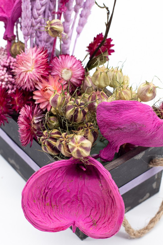 Centro de flores secas y flores preservadas en color Lila — Oh!MyFlor