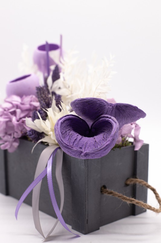 Centro de mesa con hortensias preservadas y flores secas en color lila —  Oh!MyFlor