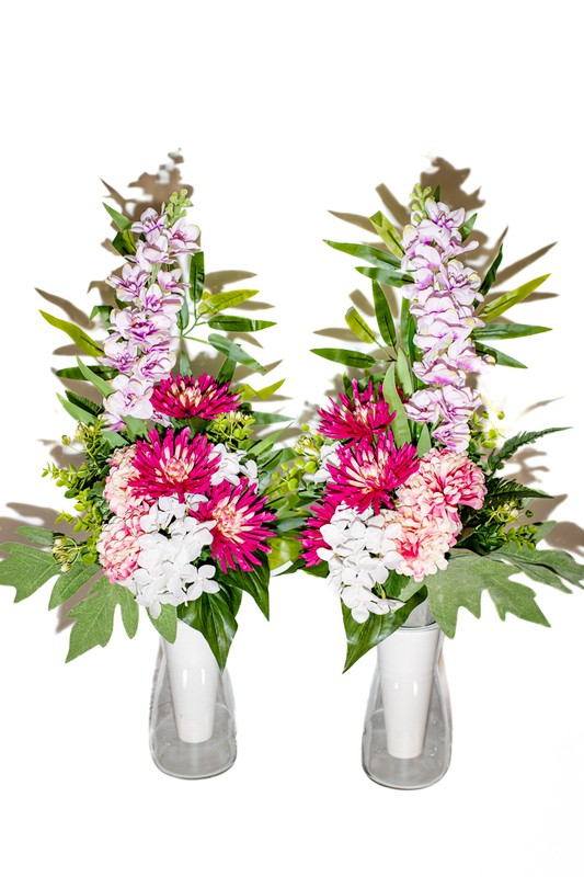 https://media.ohmyflorstore.com/product/ramo-de-flores-artificiales-de-cementerio-con-margaritas-rosas-800x800_wRM85mS.jpg