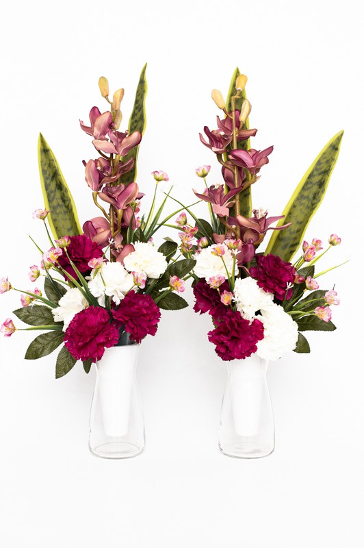 Ramo de flores para cementerio con orquídeas en color granate — Oh!MyFlor