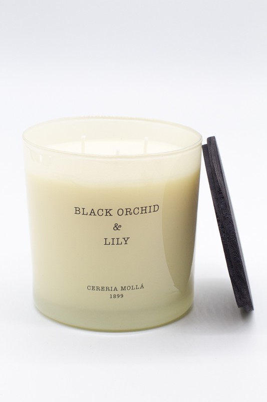 Vela Premium XL. Black Orchid & Lily. Colección Boutique CERERIA MOLLA  1899. Handmade. +/- 80 horas — Oh!MyFlor